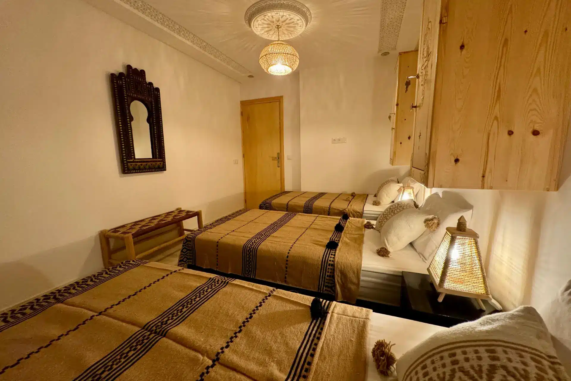 TRIPLE ROOM - IM8