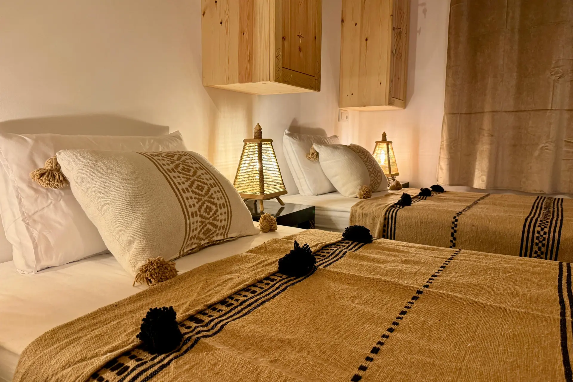 TRIPLE ROOM - IM9